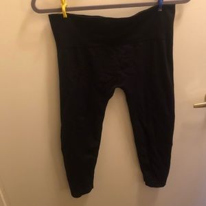 Black Capri leggings